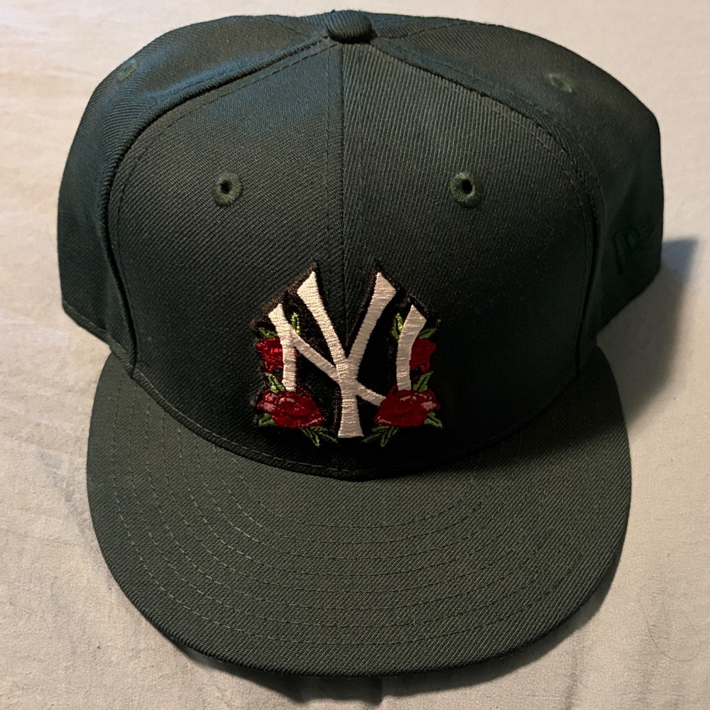 New Era New York Dark Green Hat with Floral Embroidery